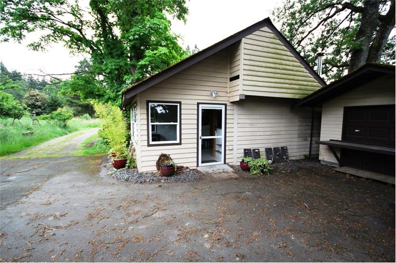 Annex @ 4436 Blenkinsop Rd Saanich BC