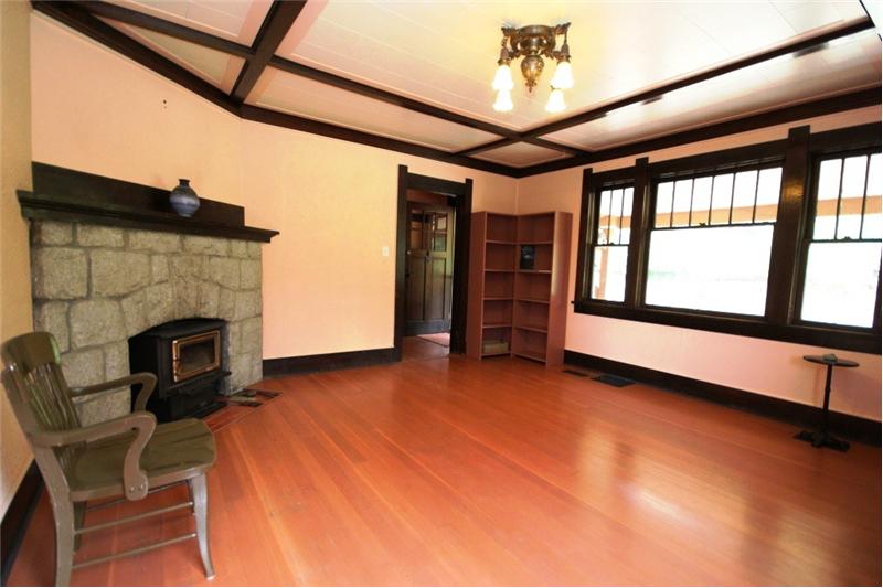 living room 4436 Blenkinsop Rd Saanich BC