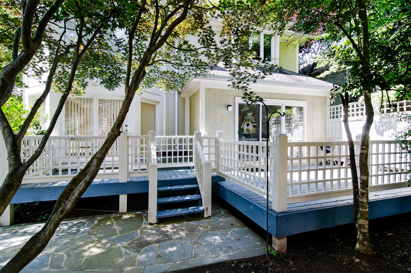 Deck