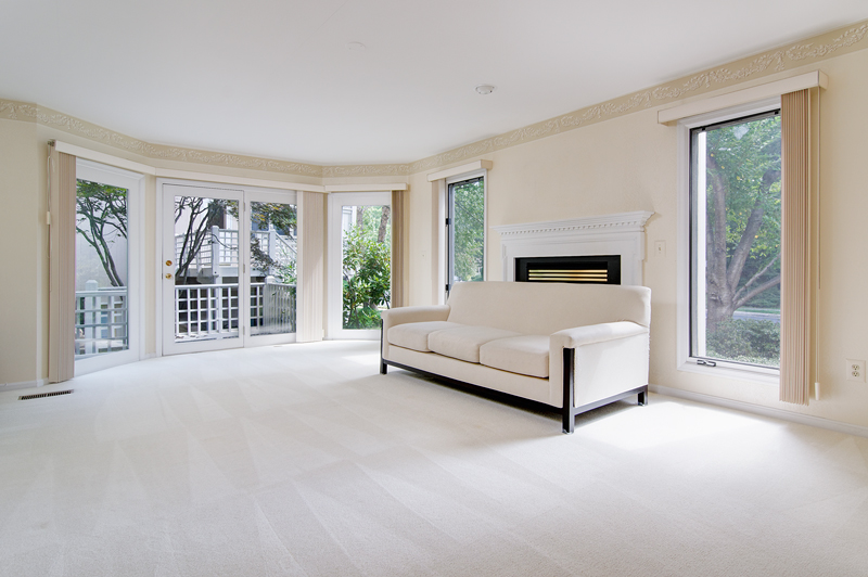 Family Room w/Gas Fireplace