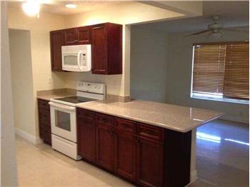  6311 Lee St, Hollywood, FL