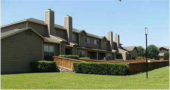  8200 Brentwood Stair Road, Fort Worth, TX