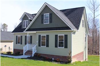  619 Yellowstone Dr, Hopwell, VA